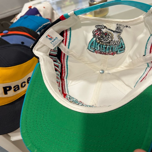 1994 Vancouver grizzly’s SnapBack - Picture 4 of 4